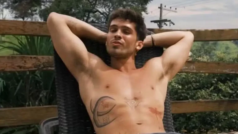 João Guilherme agita a Web após aparecer nu em série da HBO (Foto: Reprodução Instagram)