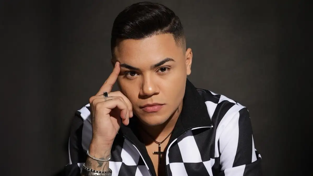 Biografia Felipe Araújo Felipe Araújo