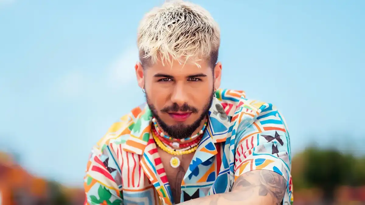 Zé Felipe vive a melhor fase da vida após confirmar romance com Ana Castela Zé Felipe