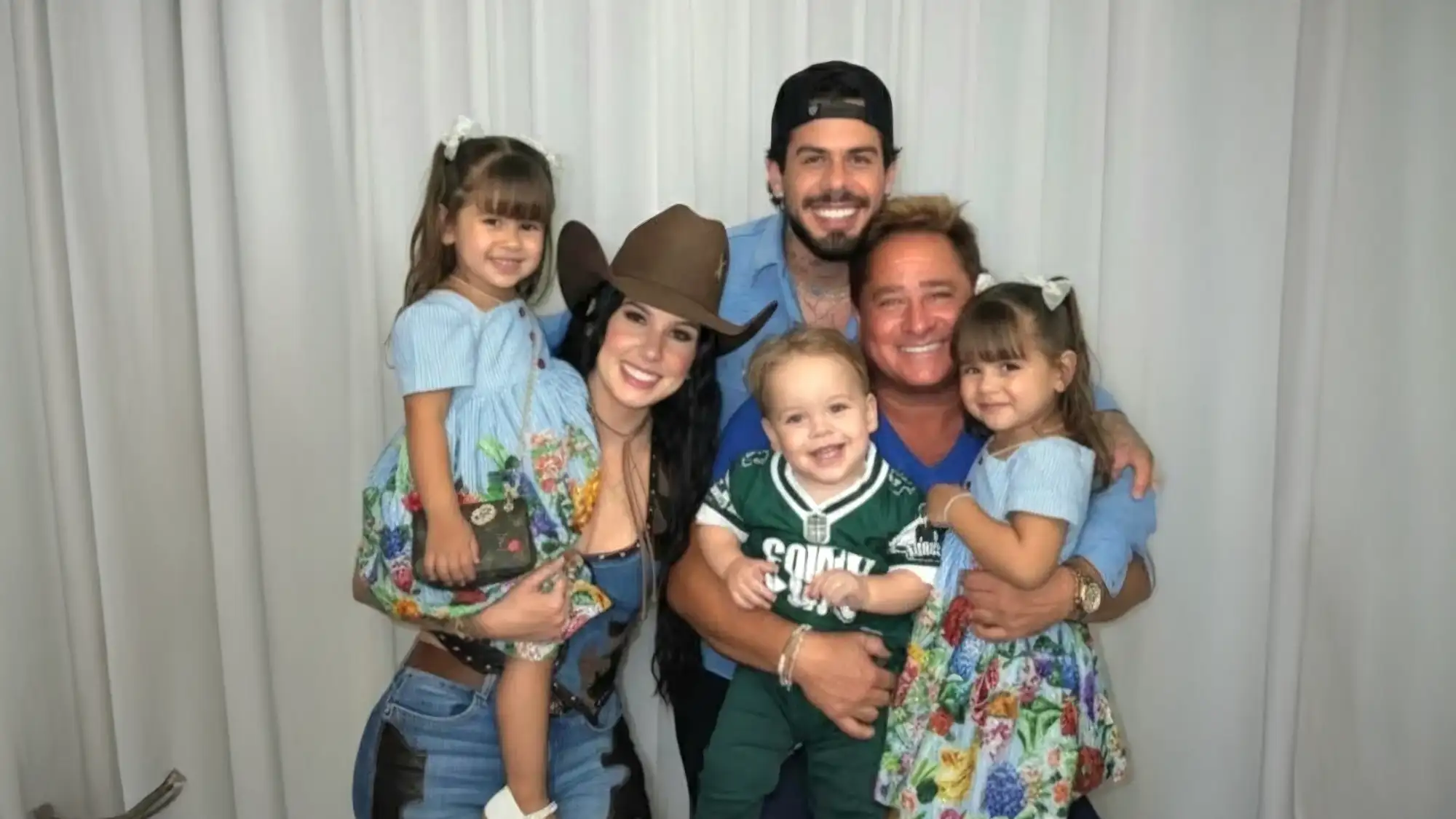 Ana Castelaa encantou as crianças e ganhou aprovação dos pequenos em encontro registrado nas redes sociais