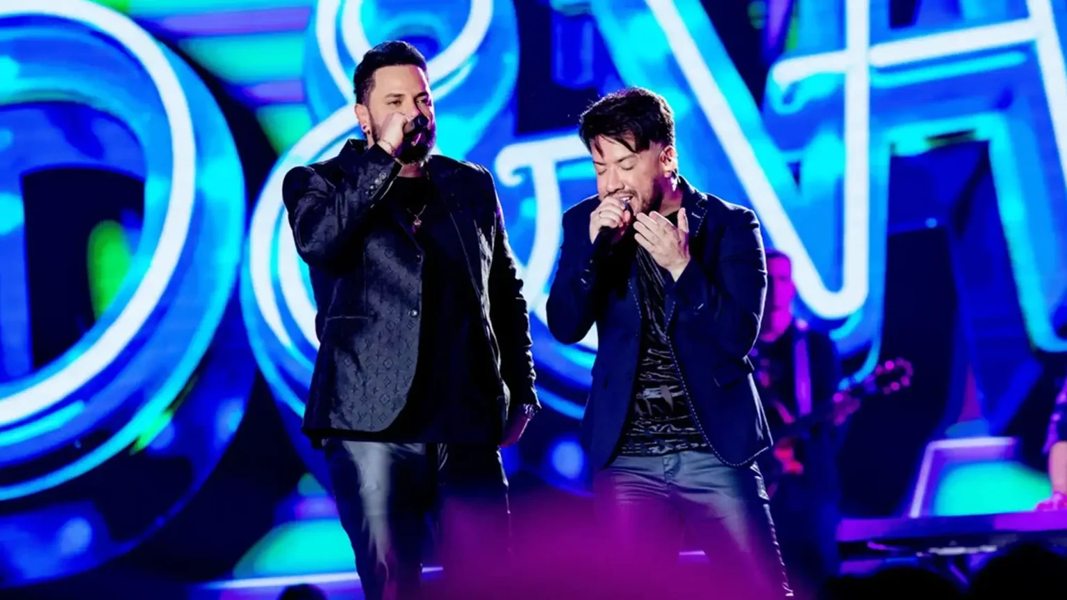 Diego e Victor Hugo lançam “Dona da Rua” e transformam saudade em hit sertanejo Diego e Victor Hugo, Dona da Rua