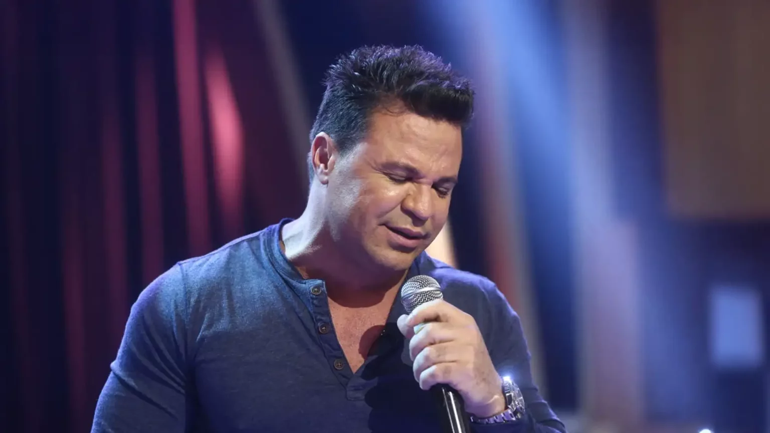 Eduardo Costa grava 27 músicas e escancara bastidores do DVD “Minha História” Eduardo Costa grava DVD em Divinópolis e surpreende