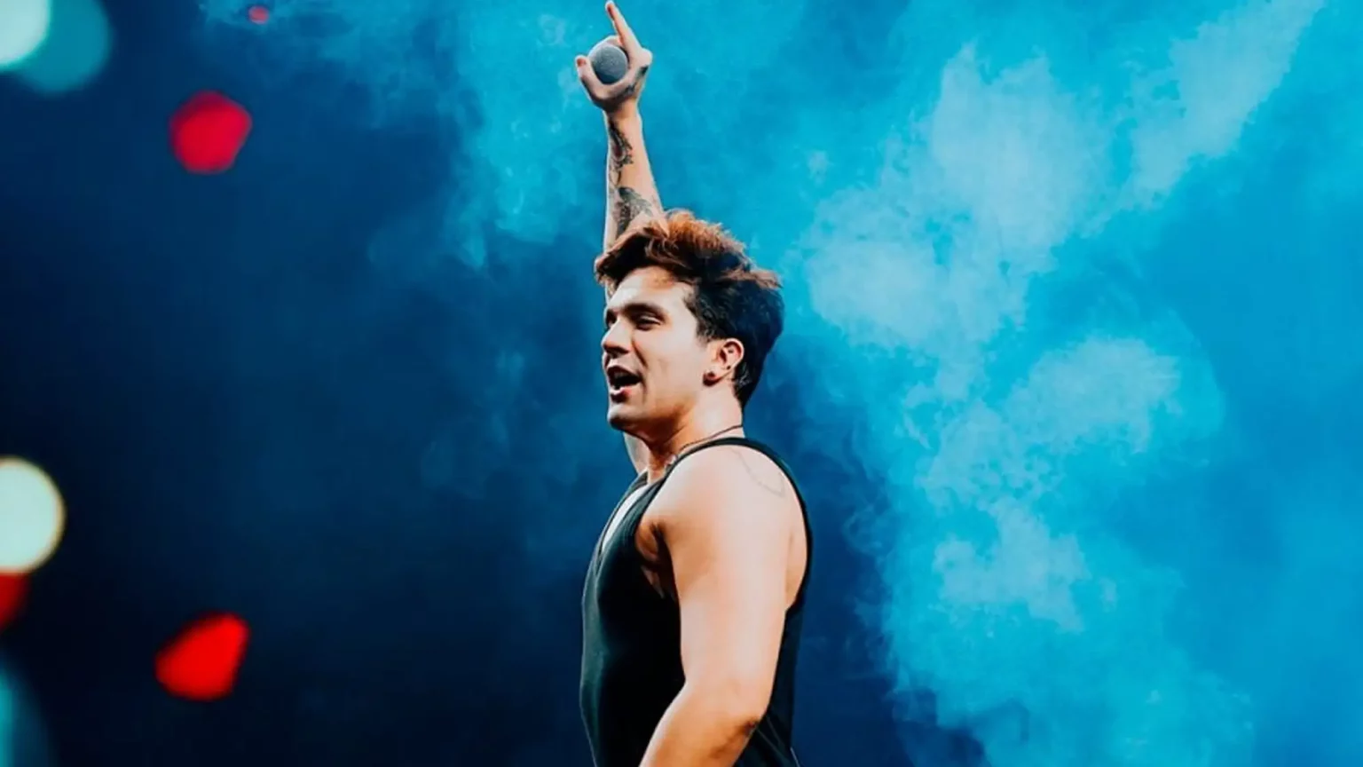 Fãs participam de imersão inédita antes de show de Luan Santana em Curitiba Experiência interativa recria momentos marcantes da carreira do cantor Luan Santana antes da gravação do DVD “Registro Histórico”