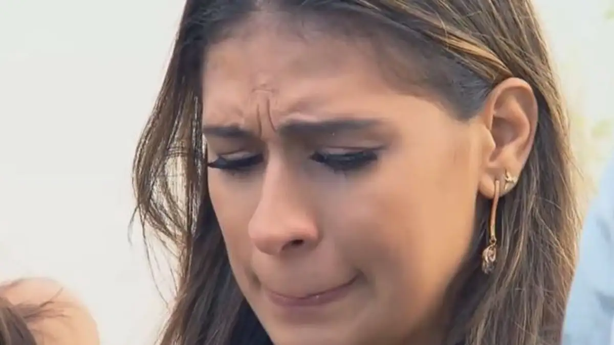 Simone Mendes surge de cadeira de rodas após internação Simone Mendes