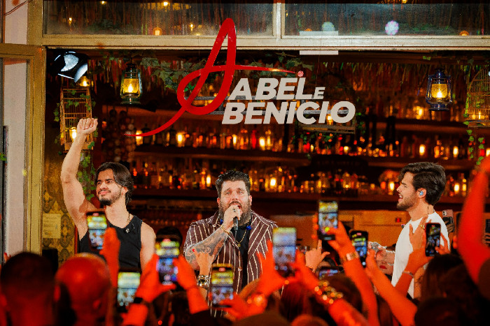Abel & Benício apresentam ‘Meio do Plano’ com Panda Abel & Benício apresentam 'Meio do Plano' com Panda