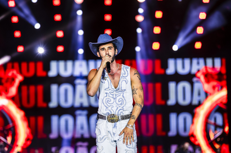 Caldas Country se transforma em cenário deslumbrante de "Coração Acelerado"