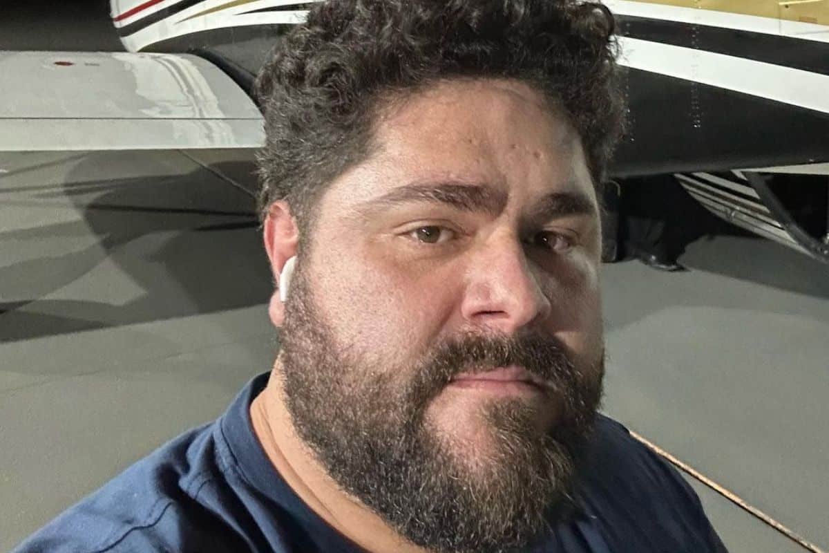 César Menotti responde críticas de ex-ator da Globo: declaração polêmica! César Menotti responde críticas de ex-ator da Globo: declaração polêmica!