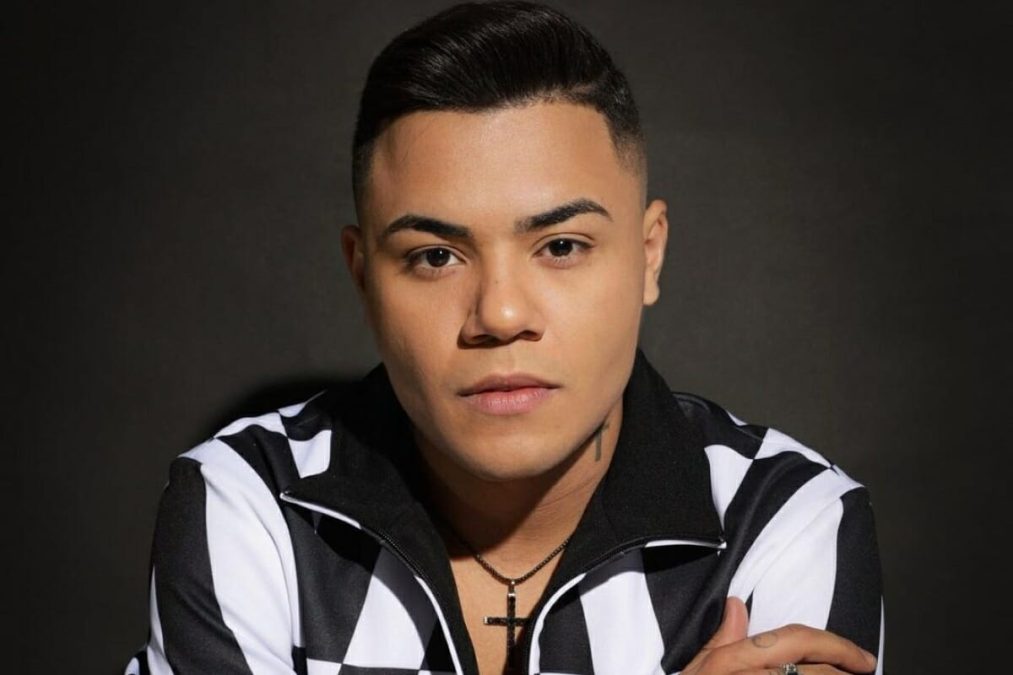 Felipe Araújo festeja o filho e supera polêmica recente Felipe Araújo festeja o filho e supera polêmica recente