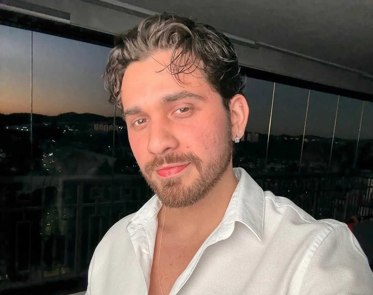 Gustavo Mioto revela sua trajetória na atuação em novela