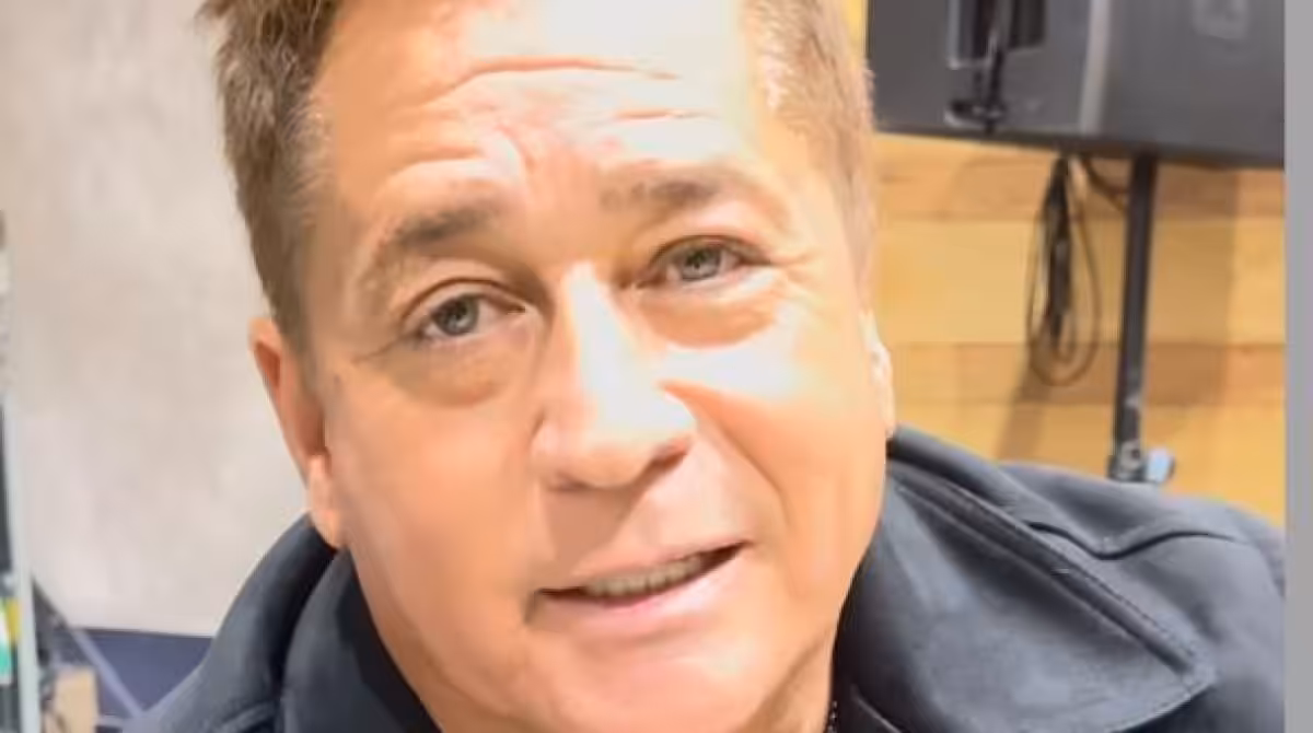 Leonardo compartilha momentos com netos e gera polêmica