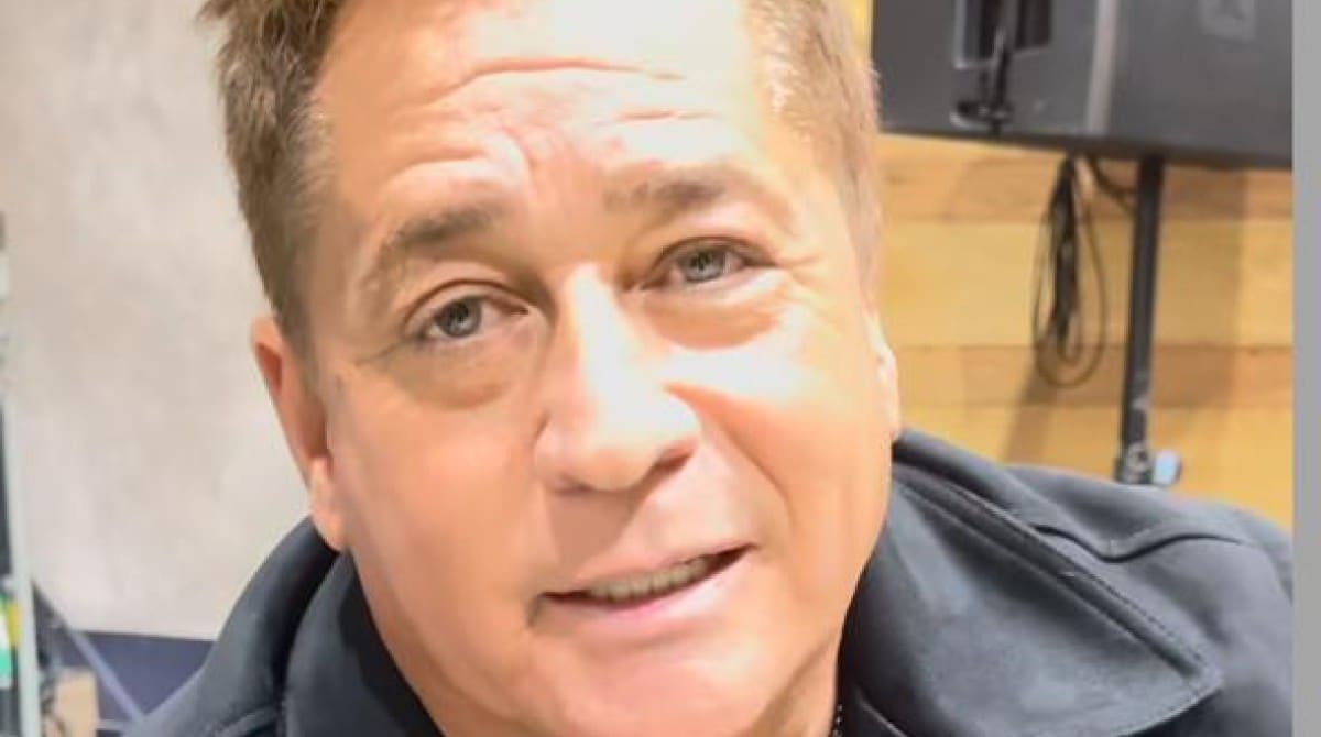 Leonardo compartilha momentos com netos e gera polêmica Leonardo compartilha momentos com netos e gera polêmica