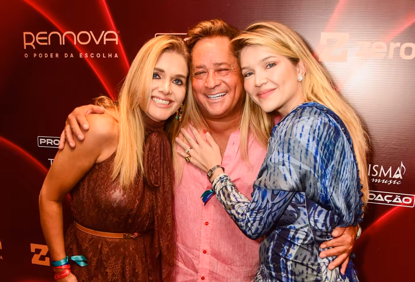 Leonardo reencontra filha e viúva do irmão em cruzeiro emocional