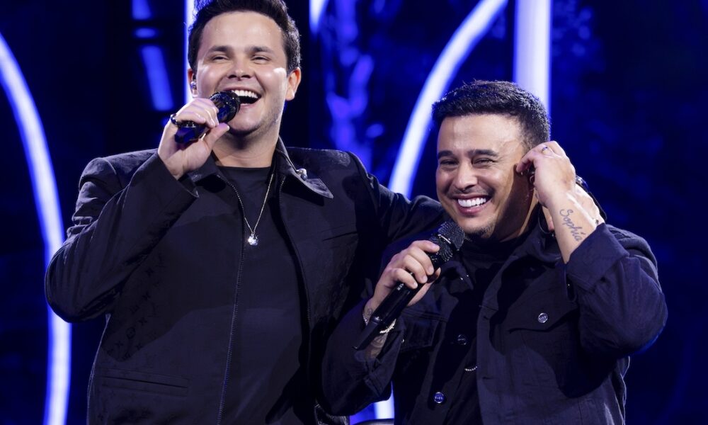 Matheus e Kauan: 1 Ano do DVD “Envolvente” e Sucesso Incrível! Matheus e Kauan: 1 Ano do DVD "Envolvente" e Sucesso Incrível!