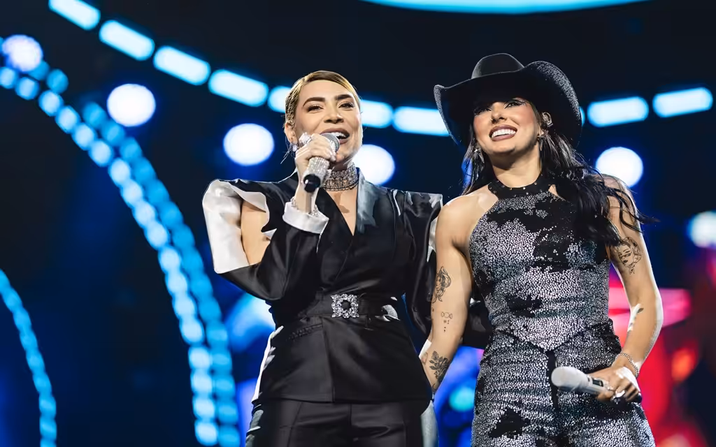 Naiara Azevedo e Ana Castela lançam "Reclama com Meu Ex"!