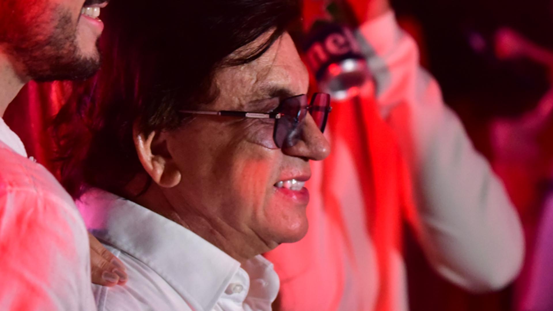 Os filhos de Chitãozinho celebram momentos especiais no navio