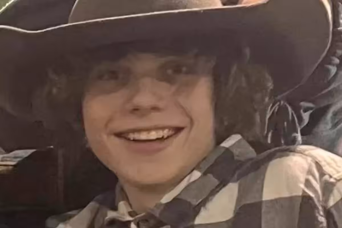 Tragédia em Rodeio: Jovem Peão Perde a Vida em Acidente Devastador Tragédia em Rodeio: Jovem Peão Perde a Vida em Acidente Devastador