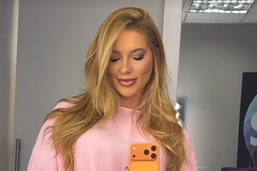 Virginia exibe anéis de Zé Felipe após presente de Vini Jr.