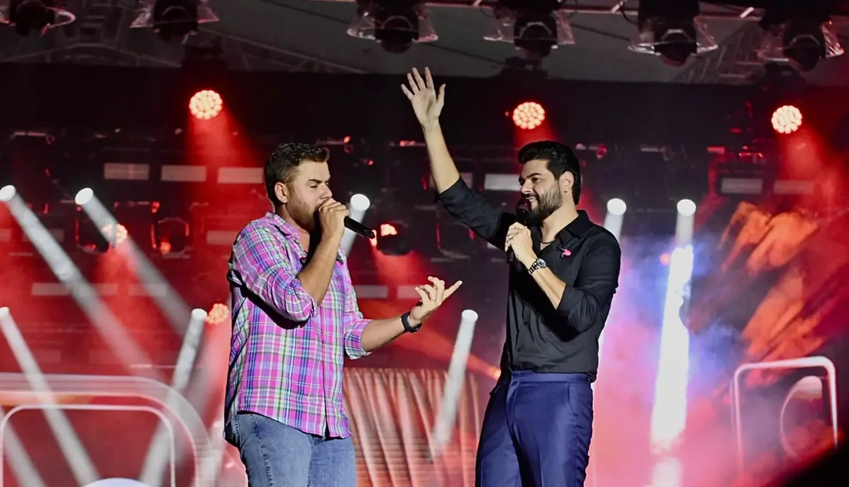 Zé Neto & Cristiano emocionam plateia na EXPOPATO 2023 Zé Neto & Cristiano emocionam plateia na EXPOPATO 2023