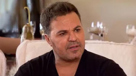 “Eu Quebrei”: Eduardo Costa revela rombo milionário e drama na pandemia Eduardo Costa admite rombo financeiro e crise na pandemia (Imagem: Reprodução Record TV)
