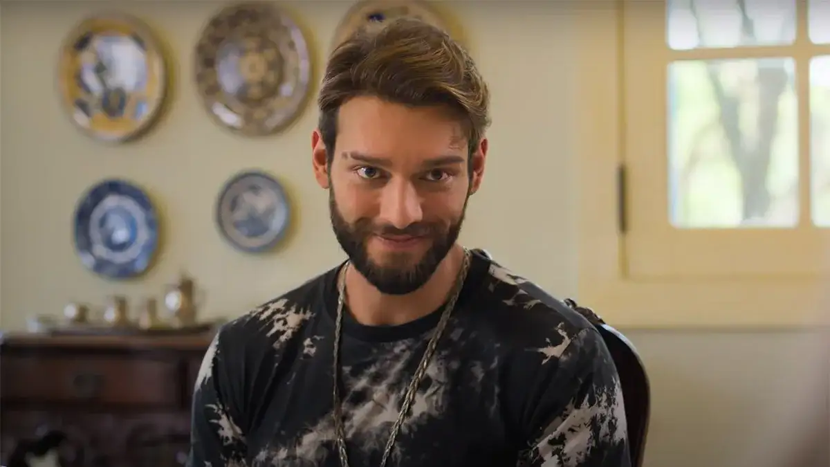 Lucas Lucco surpreende em papéis duplos em ‘Rodeio Rock’ Lucas Lucco surpreende em papéis duplos no novo filme da Globoplay (Foto: Divulgação)