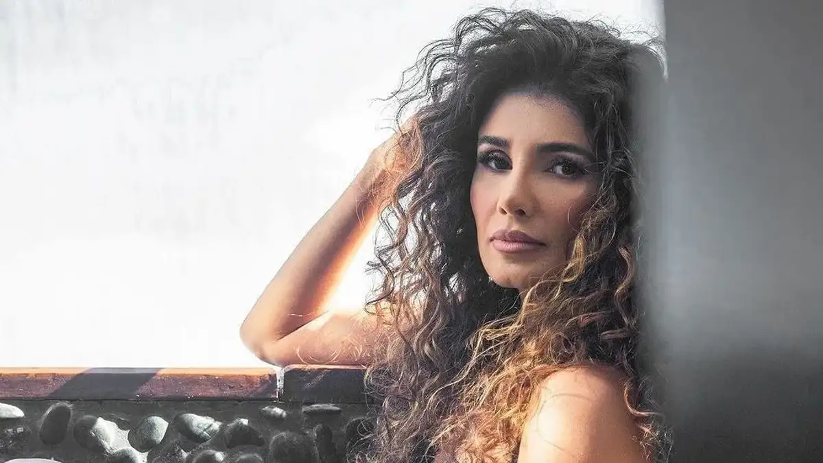 Paula Fernandes desabafa sobre luta contra enxaqueca crônica e celebra alívio com tratamento "Ganhei minha vida de volta": Paula Fernandes revela vitória contra enxaqueca (Foto: Divulgação)