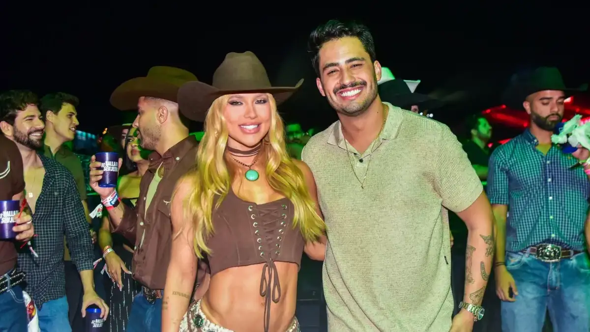 Virginia Fonseca e irmão de Zé Felipe são vistos juntos nos bastidores do Caldas Country Virginia Fonseca curte shows ao lado de Matheus Vargas e movimenta noite sertaneja (Foto: Natália Rampinelli/ AgNews)