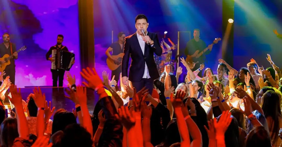 SBT revela novo artista para especial cancelado de Zezé Di Camargo