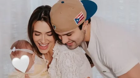 Luan Santana celebra 1 ano de casamento com Jade Magalhães e se derrete pela filha Serena “Meu porto seguro”: Luan Santana fala de casamento e expõe bastidor da vida em família (Foto: Reprodução Redes Sociais)
