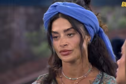 Aline Campos abandona 'namastê' por 'namastreta' no BBB 26