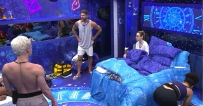 Ana Paula Renault critica quarto branco e dinâmica desumana