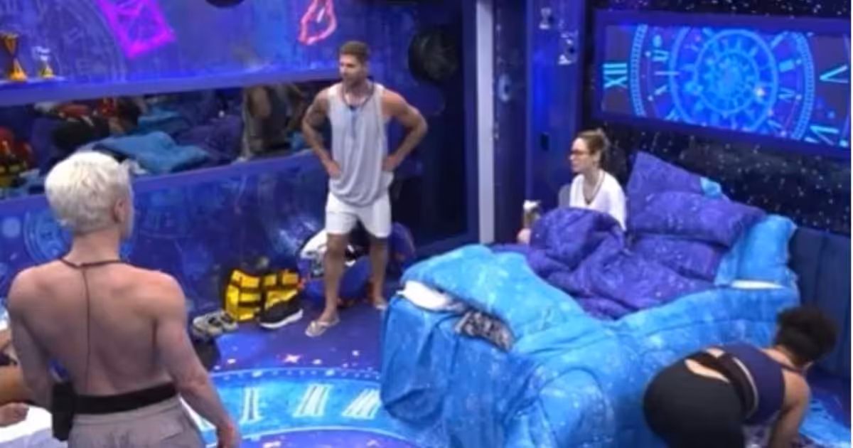 Ana Paula Renault critica quarto branco e dinâmica desumana