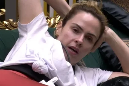 Ana Paula revela por que colocou a casa no 'Tá com Nada'