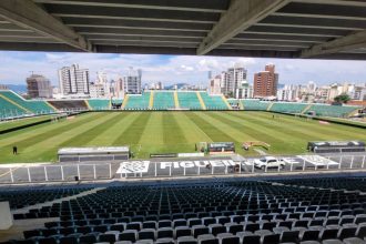 Assista ao vivo ao Catarinense 2026: escalações e horários