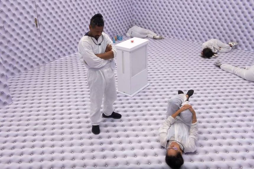 Clima tenso, acusações de abusos e críticas à produção marcam o início do reality NNN 2026 (Foto: Reprodução TV Globo)
