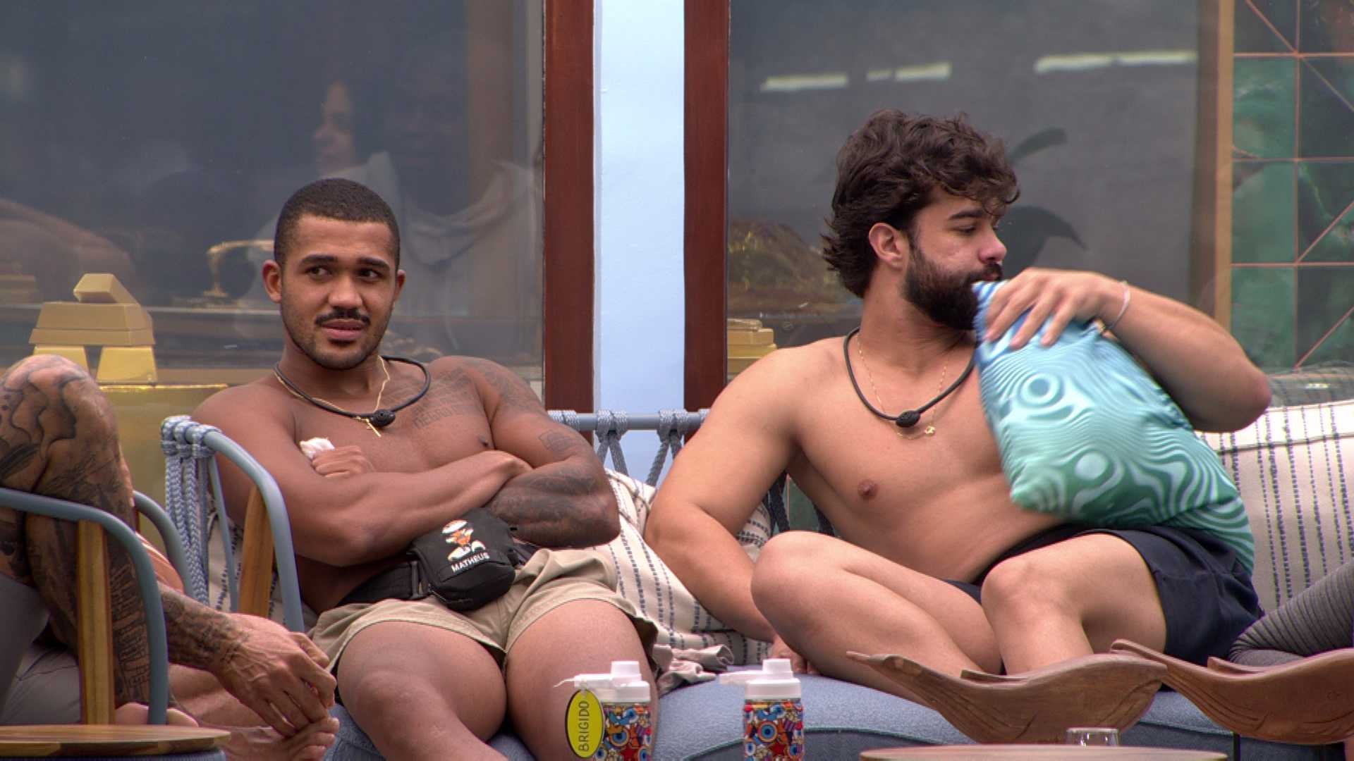 Edilson nega grupos no BBB 26; Matheus responde: 'Vai nessa'