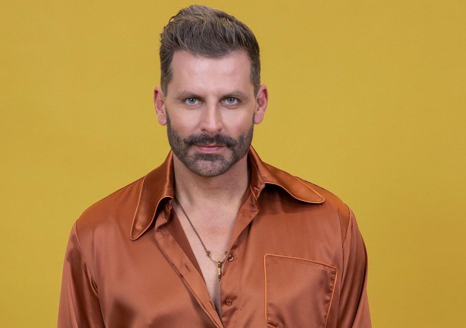 Henri Castelli revela tratamento e mudanças após convulsões Henri Castelli revela tratamento e mudanças após convulsões