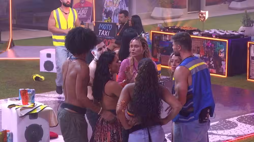 Jonas e Marcelo discutem sobre 'um coitado' na festa do BBB 26