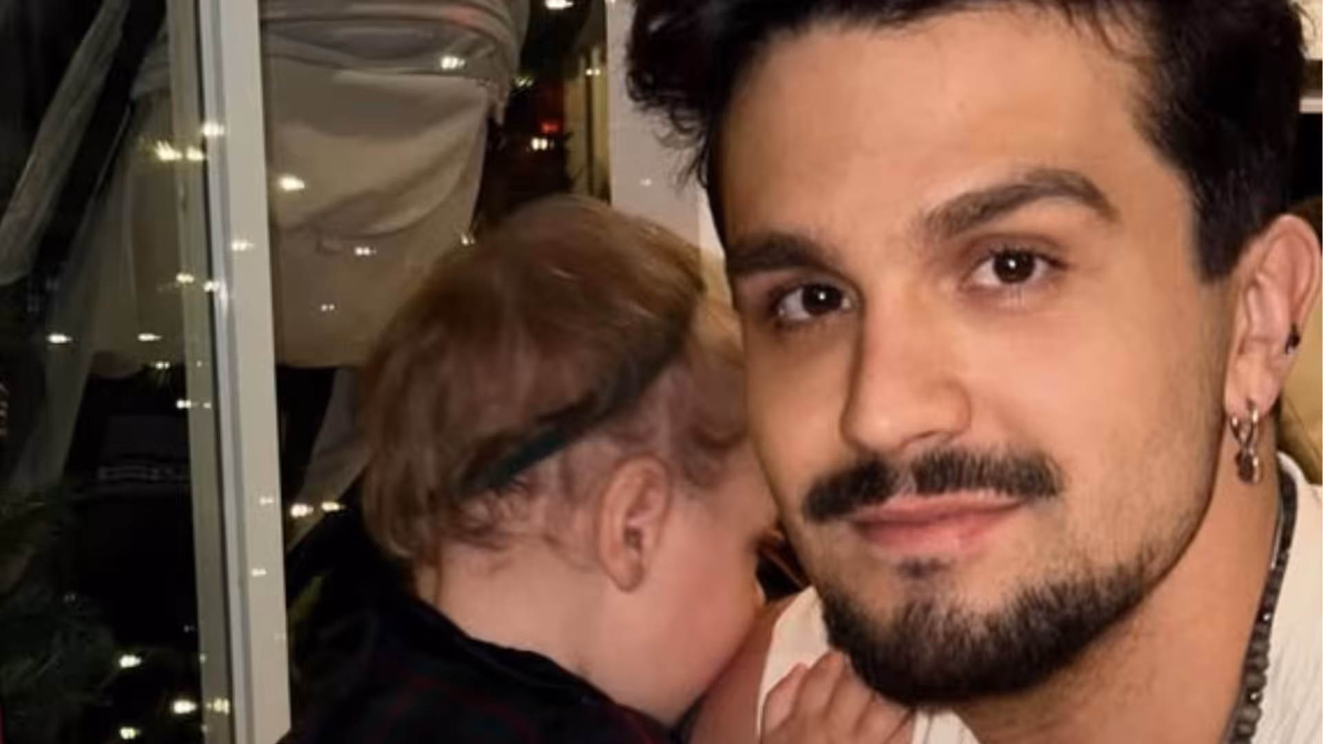 Luan Santana derrete-se ao relembrar o primeiro ano da filha