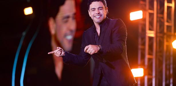 Navio do cantor mistura sertanejo e pagode em alto-mar