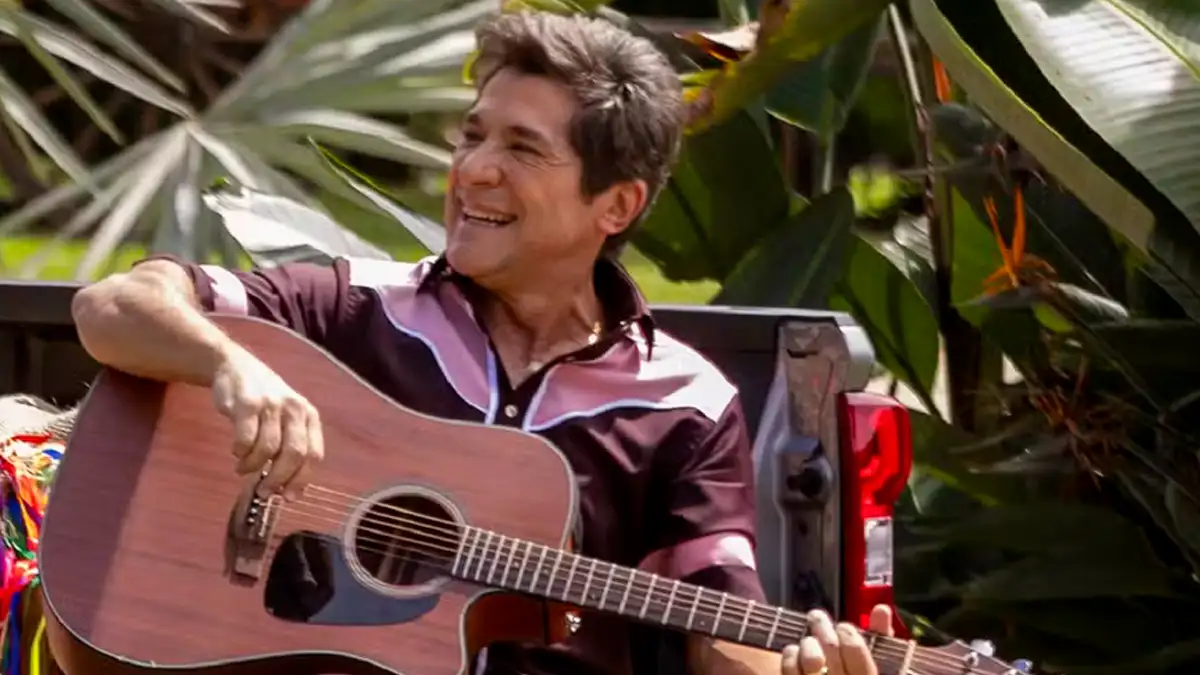 Cantor sertanejo consolida reinado nas manhãs de domingo e garante contrato até 2026 (Foto: Divulgação)