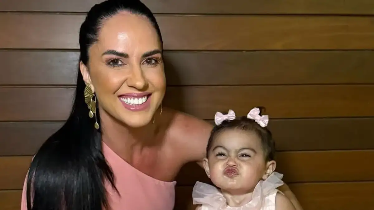 Influenciadora reage após comentário cruel sobre a aparência da pequena Clara (Foto: Redes Sociais)