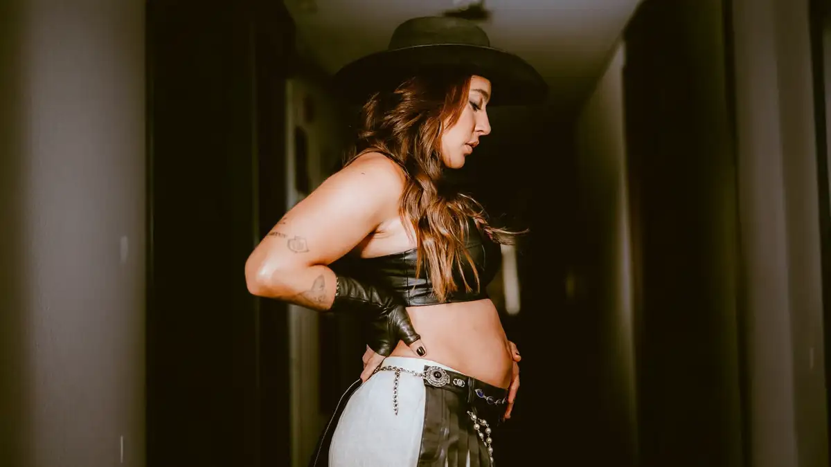 Lauana Prado explica por que decidiu ser mãe solo e emociona fãs Cantora sertaneja Lauana Prado revela bastidores da gravidez planejada (Foto: Redes Sociais)