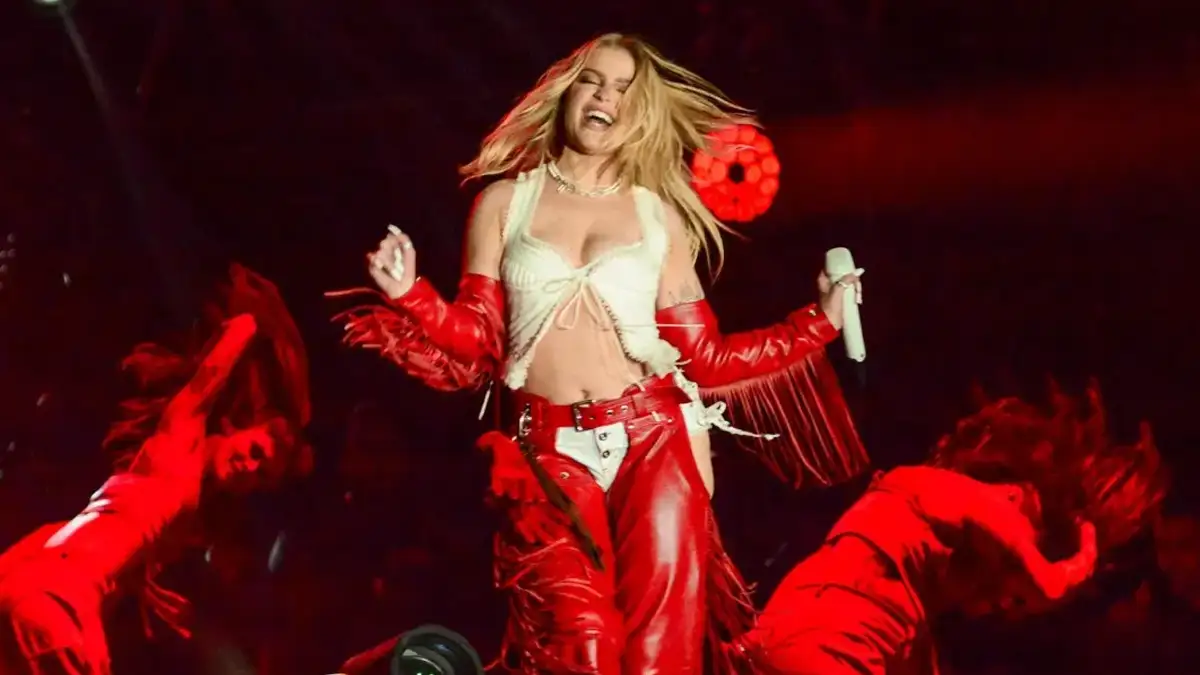 Luísa Sonza ao vivo no Planeta Atlântida 2026 vira alvo de críticas por horário do show (Foto: Redes Sociais)