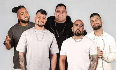 Grupo de pagode Menos É Mais  se apresenta nesta sexta-feira (30), à meia-noite, na edição que celebra os 30 anos do festival (Foto: Divulgação)