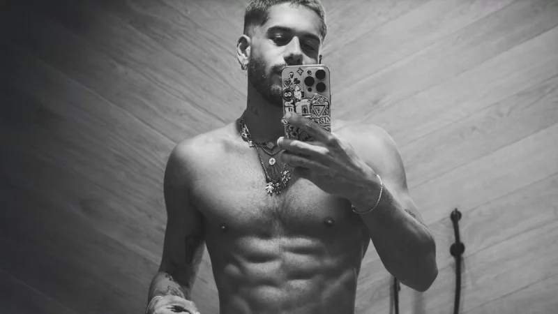 Zé Felipe surge nu, provoca reação em massa e impressiona fãs (Foto recriada por inteligência Artificial)