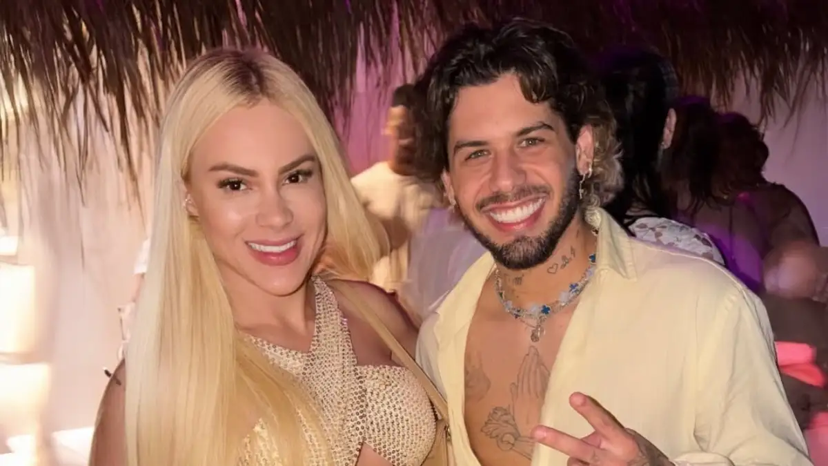 Cantor sertanejo vira assunto ao aparecer acompanhado no Réveillon em Pipa (Foto: redes Sociais)