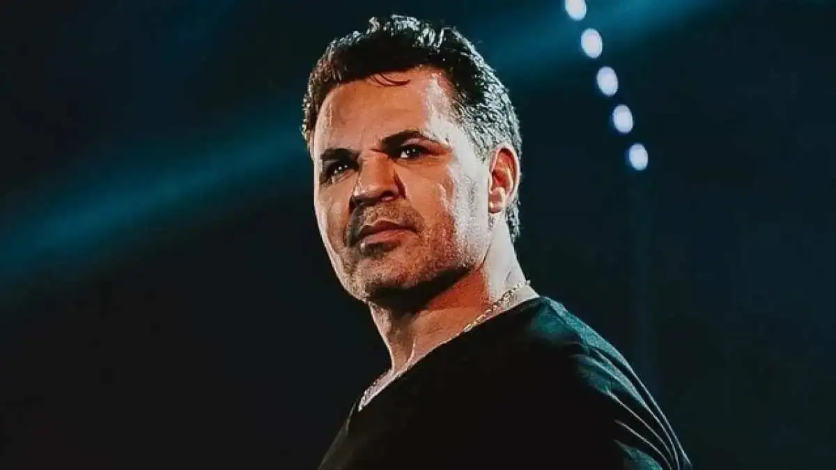 Eduardo Costa relembra acidente que deformou seu rosto e quase tirou sua vida Eduardo Costa relembra acidente que deformou seu rosto e quase tirou sua vida