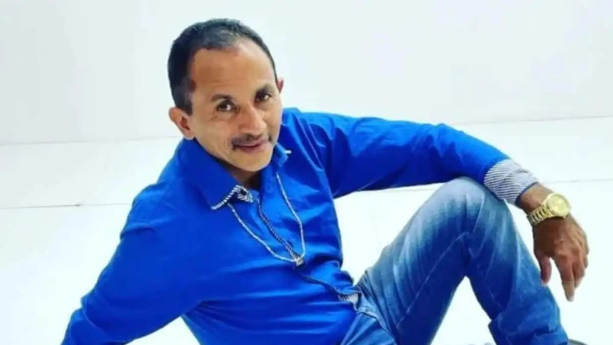 Caneta Azul por onde anda Manoel Gomes Caneta Azul por onde anda Manoel Gomes