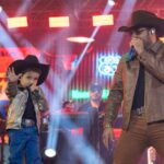 Filho de Barretto encanta público em show da dupla Bruno & Barretto