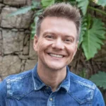 Michel Teló apresenta projeto especial em camping de Barretos